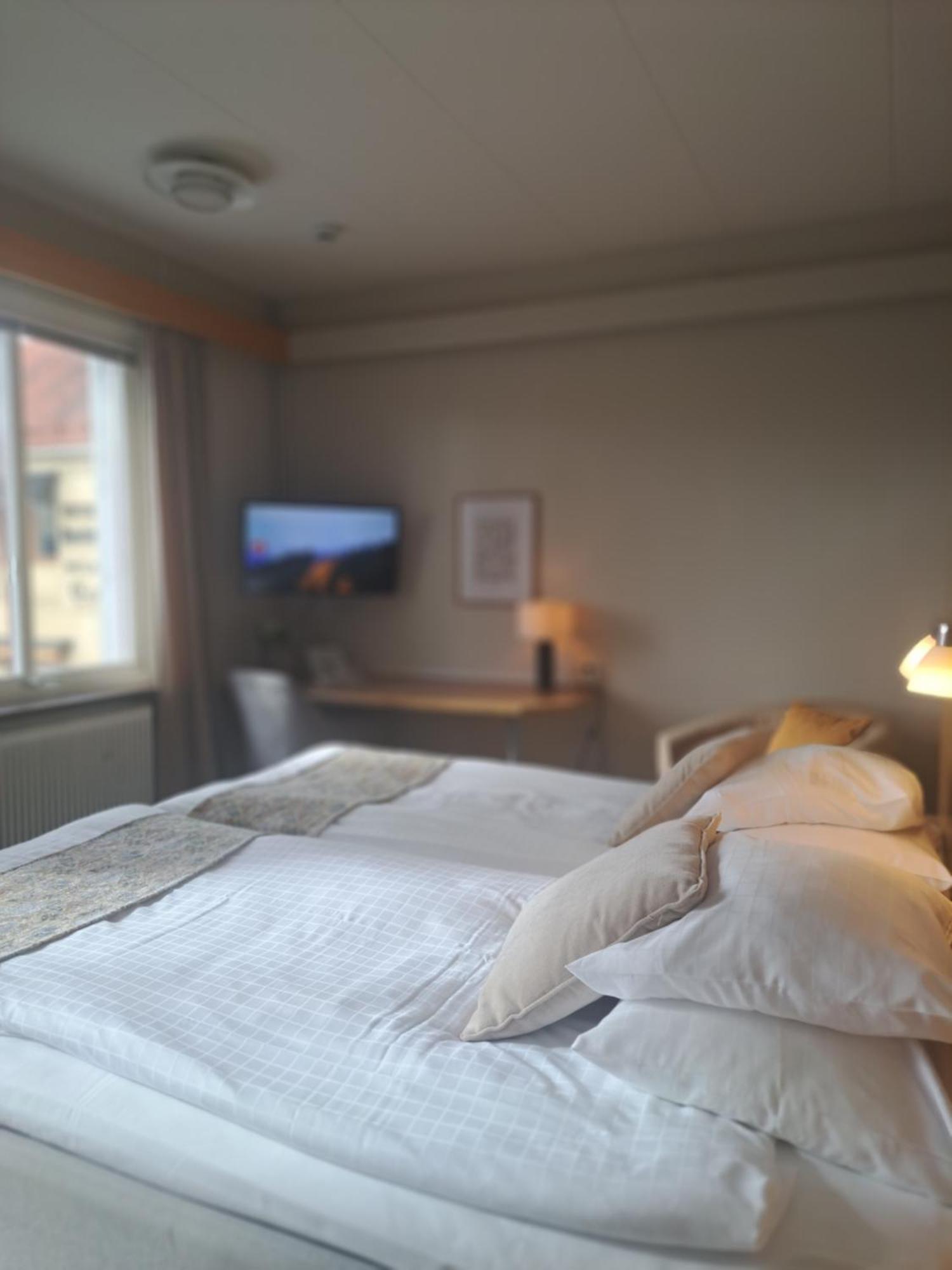 Hotell Radhuset Lidköping Extérieur photo